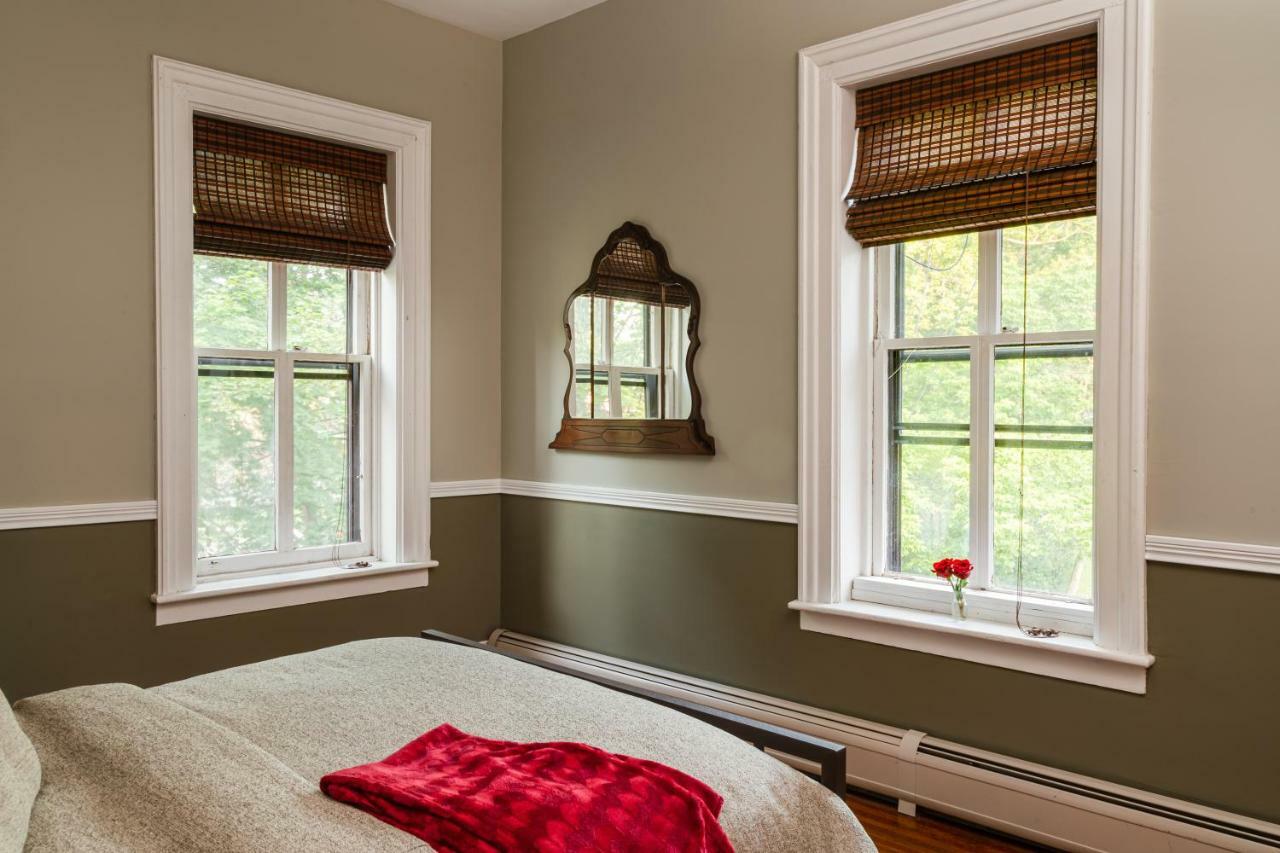 Rosemont Inn Utica Bagian luar foto