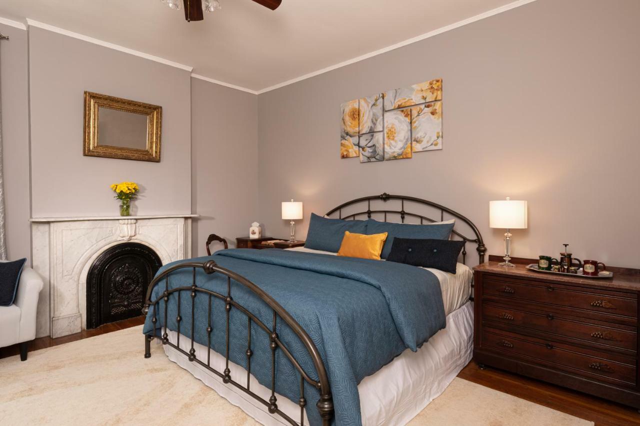 Rosemont Inn Utica Bagian luar foto